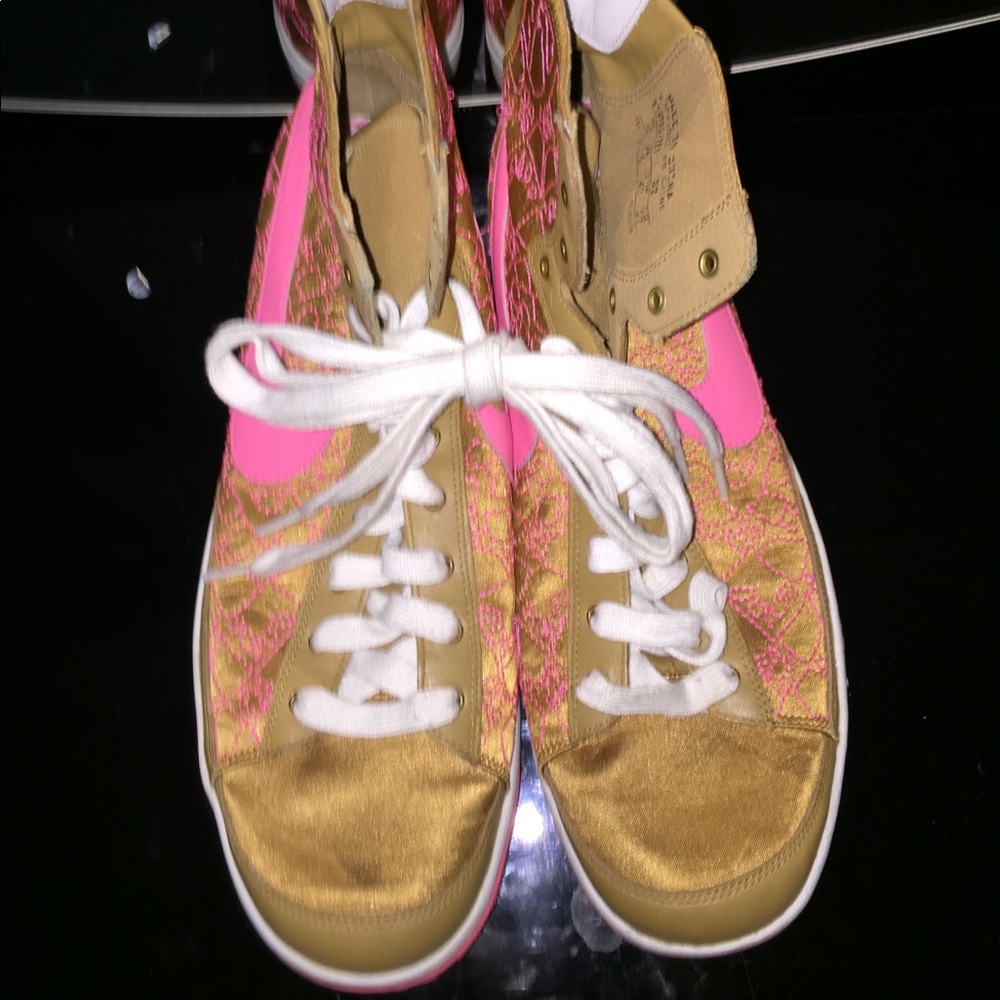 Sneaker